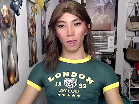 urasianfairyxx online show from 07/04/26, 12:00