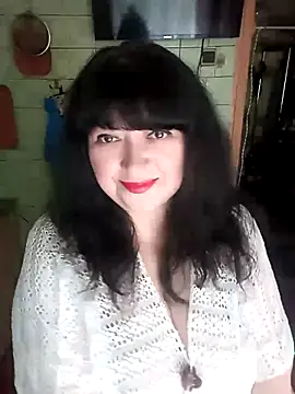 Snapshot of BeautyMilana13 chatting on 07/07/26, 07:56 BeautyMilana13 online show from 07/07/26, 07:56