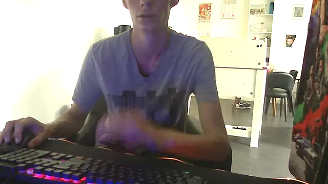 Snapshot of tijger88 chatting on 07/05/26, 01:51 tijger88 online show from 07/05/26, 01:51