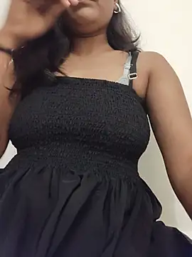 Snapshot of Sexyneera chatting on 07/25/26, 05:43 Sexyneera online show from 07/25/26, 05:43