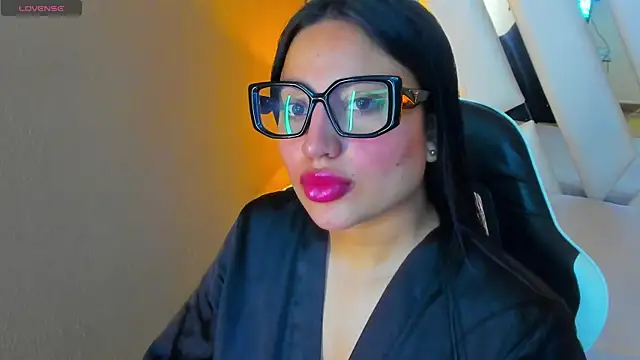 Snapshot of soffy_foxxy chatting on 07/07/26, 12:31 soffy foxxy online show from 07/07/26, 12:31