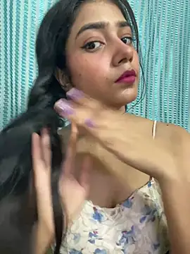 Snapshot of Hye__manvi chatting on 07/08/26, 04:39 Hye manvi online show from 07/08/26, 04:39