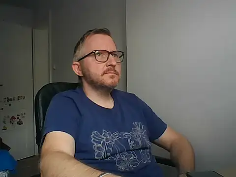 Excalibur82 online show from 07/07/26, 07:09