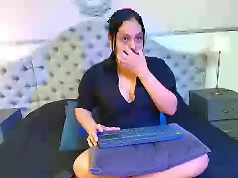 Snapshot of MariaBelenX chatting on 07/15/26, 12:10 MariaBelenX online show from 07/15/26, 12:10