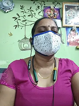 Snapshot of amudha143 chatting on 07/15/26, 10:31 amudha143 online show from 07/15/26, 10:31