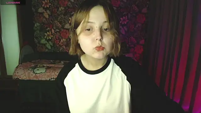 Snapshot of brandylamrane chatting on 07/10/26, 05:48 brandylamrane online show from 07/10/26, 05:48