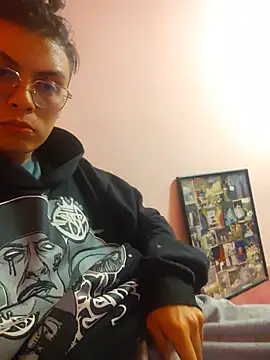 Tian Valenzia online show from 07/11/26, 09:38