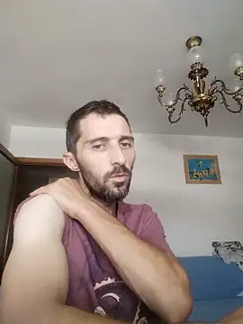 Snapshot of adrieric87 chatting on 07/11/26, 12:08 adrieric87 online show from 07/11/26, 12:08