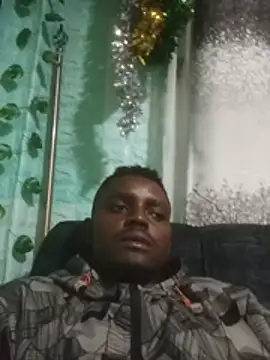 Snapshot of Toti_001 chatting on 07/11/26, 05:26 Toti 001 online show from 07/11/26, 05:26