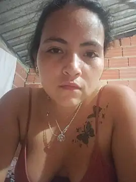 Snapshot of Leidy12 chatting on 08/04/26, 02:37 Leidy12 online show from 08/04/26, 02:37