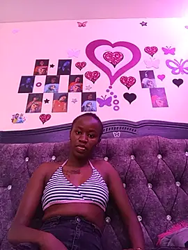 Snapshot of sweet_furahaa chatting on 07/16/26, 11:05 sweet furahaa online show from 07/16/26, 11:05