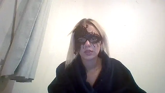Snapshot of JeuneCharme1 chatting on 07/22/26, 10:18 JeuneCharme1 online show from 07/22/26, 10:18