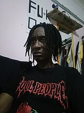 Snapshot of TryingExpiry chatting on 07/15/26, 05:29 TryingExpiry online show from 07/15/26, 05:29