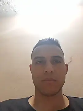 Snapshot of andycalis_97 chatting on 07/13/26, 01:19 andycalis 97 online show from 07/13/26, 01:19