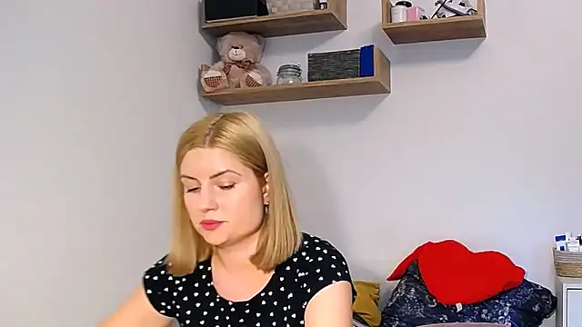 alisenties online show from 09/26/25, 02:32