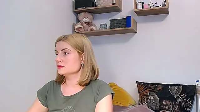 alisenties online show from 10/01/25, 02:23