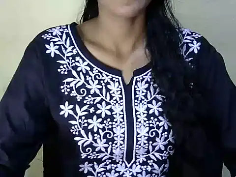 Hayat K online show from 07/13/26, 03:37