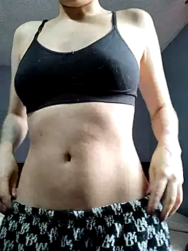 laura mon online show from 08/05/26, 08:33