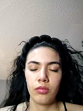 laura mon online show from 08/09/26, 03:23