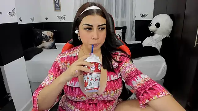 lucy007  online show from 07/08/26, 12:59