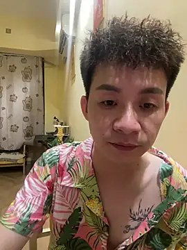 Snapshot of liqi_520 chatting on 07/17/26, 03:29 liqi 520 online show from 07/17/26, 03:29