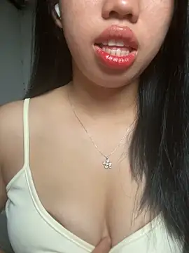 Snapshot of Boom_06 chatting on 07/16/26, 02:28 Boom 06 online show from 07/16/26, 02:28
