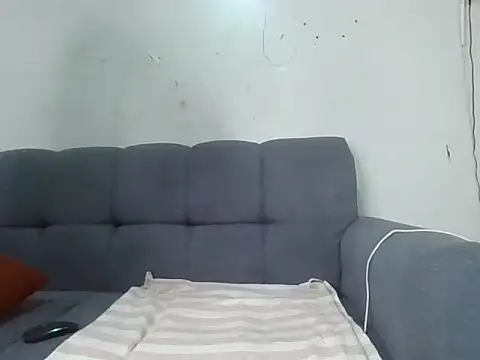 Snapshot of Blush_bunny chatting on 07/16/26, 05:35 Blush bunny online show from 07/16/26, 05:35