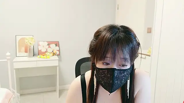 XantheBloom online show from 07/17/26, 01:07