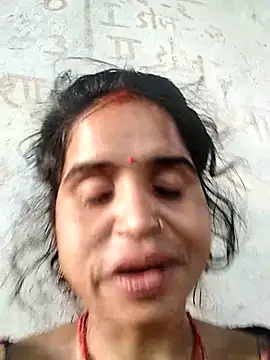 Simran Love143 online show from 07/16/26, 12:33