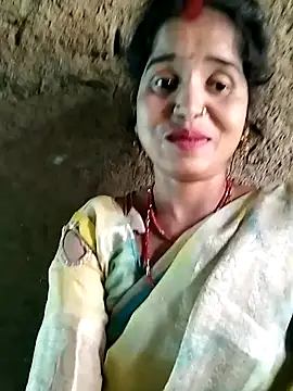 Simran Love143 online show from 07/19/26, 05:44
