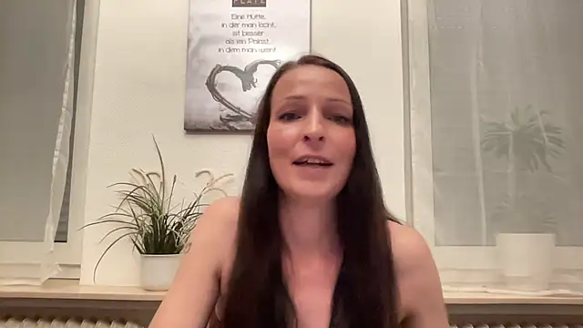 Snapshot of MilaArden chatting on 07/15/26, 07:52 MilaArden online show from 07/15/26, 07:52