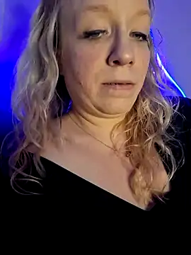 XxMs StarzxX online show from 01/27/25, 03:04