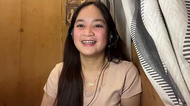 Snapshot of ShaOwney chatting on 07/18/26, 11:36 ShaOwney online show from 07/18/26, 11:36