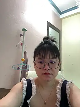 Snapshot of Tudoune chatting on 07/18/26, 03:44 Tudoune online show from 07/18/26, 03:44
