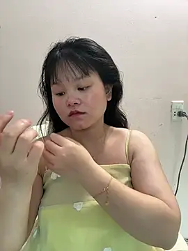 Snapshot of Tudoune chatting on 07/24/26, 04:32 Tudoune online show from 07/24/26, 04:32