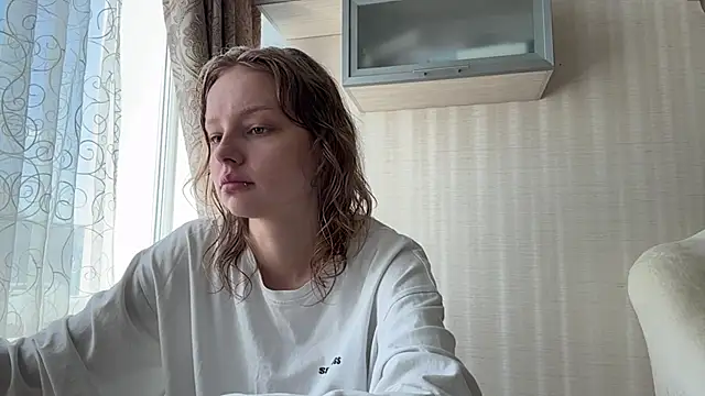 DemetriceYoshimura online show from 08/02/26, 10:14