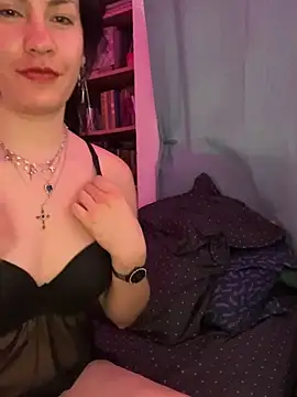 DiviNina online show from 07/23/26, 12:24