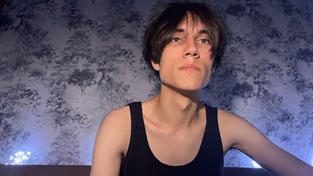 Snapshot of eldir420 chatting on 07/20/26, 05:26 eldir420 online show from 07/20/26, 05:26