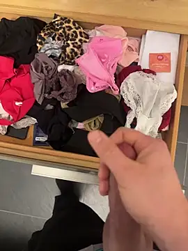 swissboy22 online show from 03/14/26, 08:53