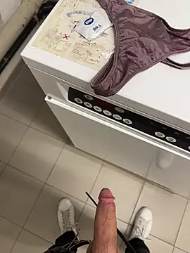 swissboy22 online show from 04/25/26, 11:57