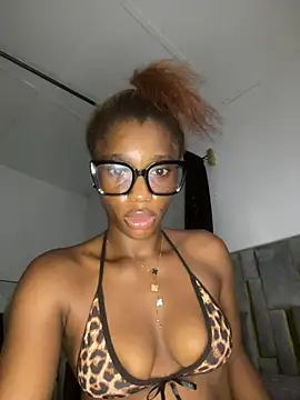 Nirahbeauty online show from 07/22/26, 04:21