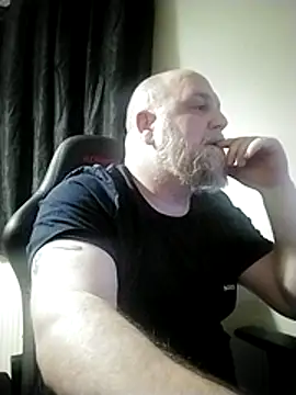 Snapshot of xSparky2269x chatting on 07/26/26, 10:49 xSparky2269x online show from 07/26/26, 10:49