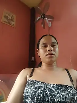 Nathalie 25 online show from 07/23/26, 08:34