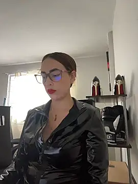Snapshot of valery_mistress chatting on 07/23/26, 06:39 valery mistress online show from 07/23/26, 06:39