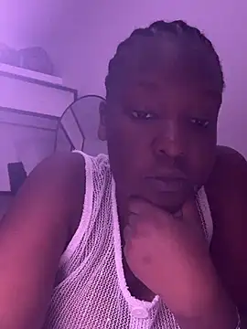 Snapshot of curvyreen chatting on 08/04/26, 04:31 curvyreen online show from 08/04/26, 04:31