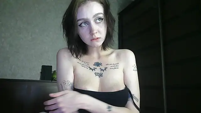 Snapshot of Mira_c chatting on 07/26/26, 10:16 Mira c online show from 07/26/26, 10:16