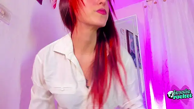 jessierocketx online show from 12/05/25, 12:08