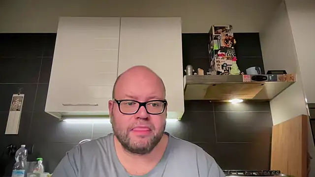 Snapshot of theitalianbear chatting on 12/06/24, 05:31 theitalianbear online show from 12/06/24, 05:31