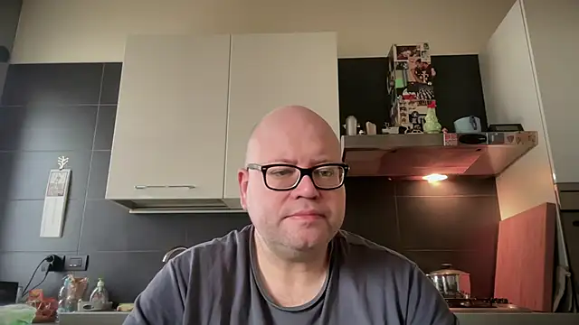 Snapshot of theitalianbear chatting on 02/02/25, 11:51 theitalianbear online show from 02/02/25, 11:51