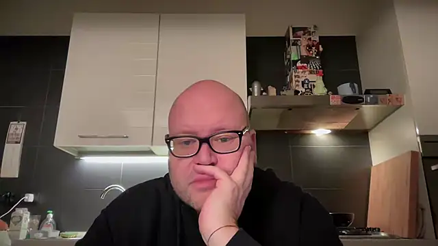 Snapshot of theitalianbear chatting on 02/05/25, 08:14 theitalianbear online show from 02/05/25, 08:14